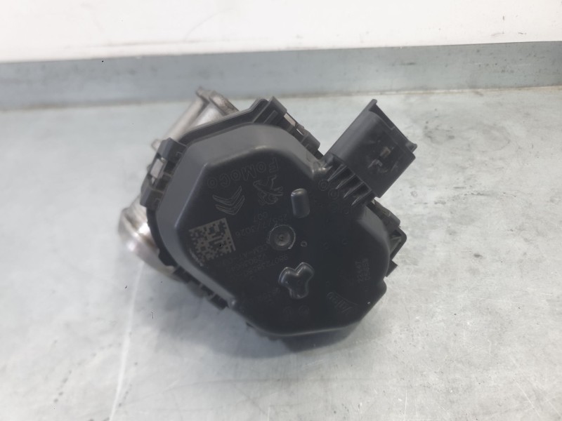 Recambio de caja mariposa para peugeot 5008 ii (mc_, mj_, mr_, m4_) 1.6 bluehdi 120 referencia OEM IAM   