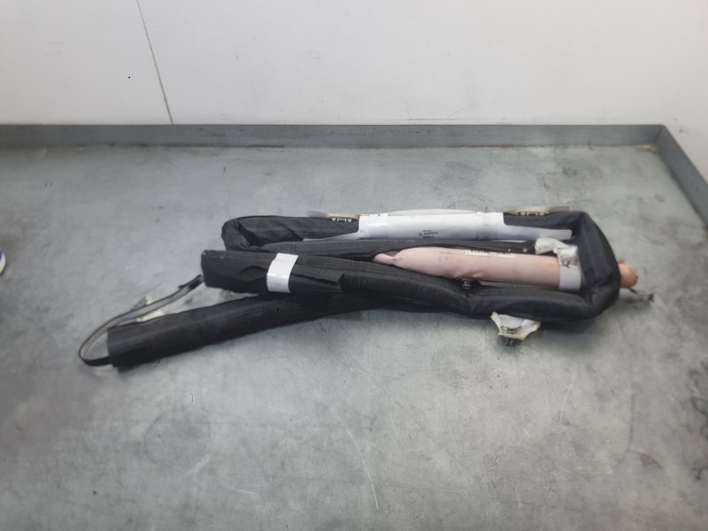 Recambio de airbag cortina delantero derecho para peugeot 5008 ii (mc_, mj_, mr_, m4_) 1.6 bluehdi 120 referencia OEM IAM 982818