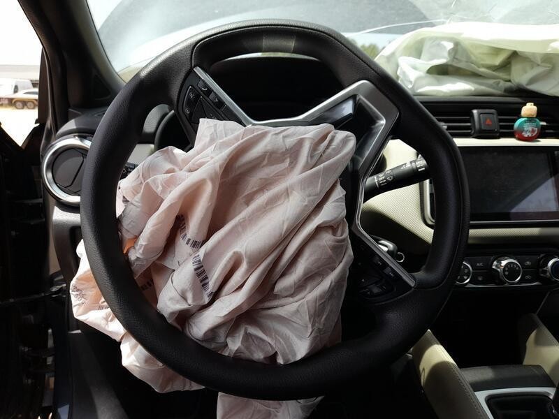 Recambio de volante para nissan micra v (k14) 1.0 referencia OEM IAM 484305FA0A  