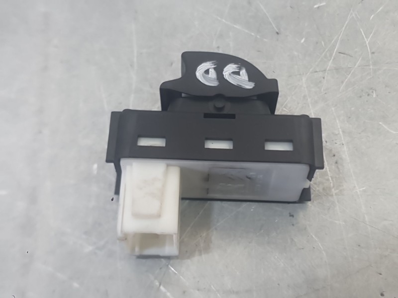 Recambio de mando elevalunas delantero derecho para peugeot 5008 ii (mc_, mj_, mr_, m4_) 1.6 bluehdi 120 referencia OEM IAM 9804