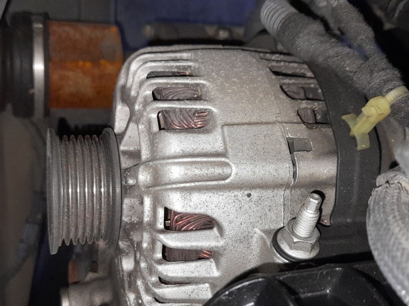 Recambio de alternador para opel insignia a (g09) 1.6 cdti (68) referencia OEM IAM 95519877 13586366 