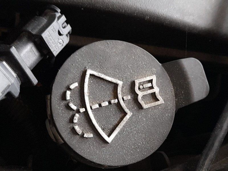 Recambio de deposito limpia para opel insignia a (g09) 1.6 cdti (68) referencia OEM IAM 13313667  