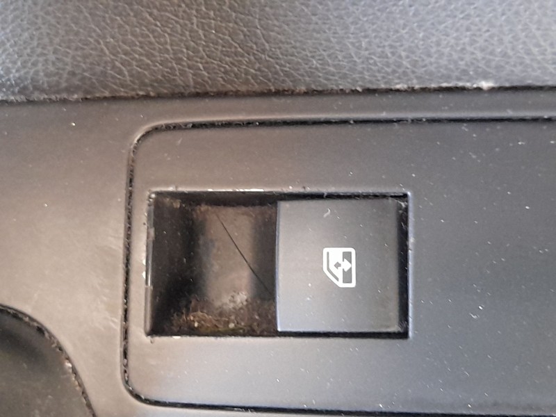 Recambio de mando elevalunas trasero derecho para opel insignia a (g09) 1.6 cdti (68) referencia OEM IAM 22915110  