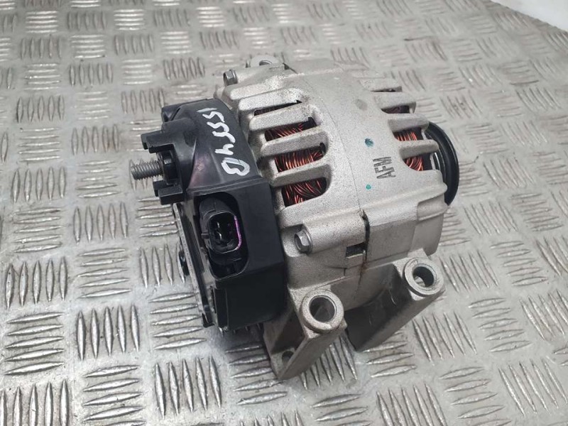 Recambio de alternador para opel astra j lim. selective referencia OEM IAM 13586366 TG12C155 VALEO