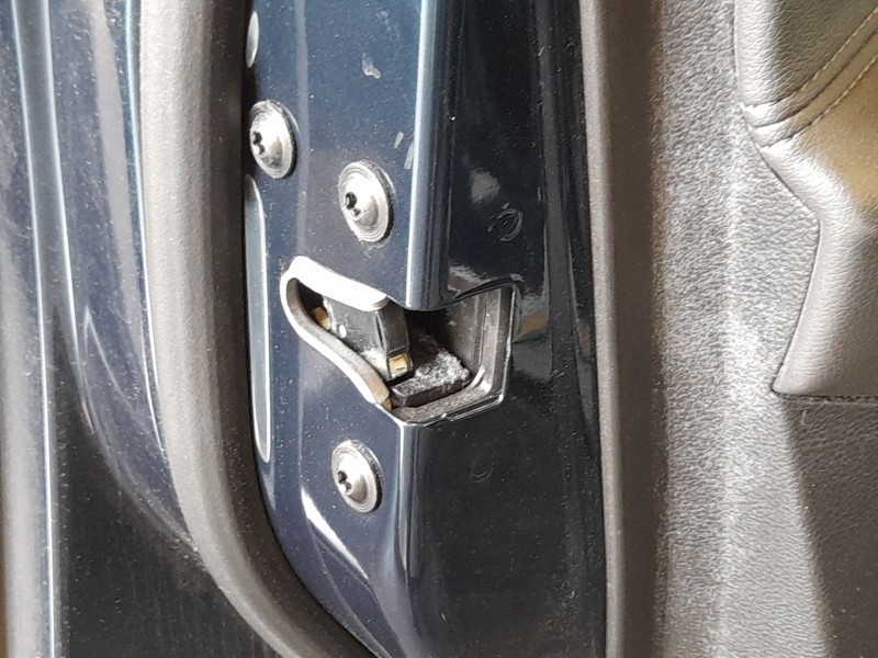 Recambio de cerradura puerta delantera izquierda para opel insignia a (g09) 1.6 cdti (68) referencia OEM IAM 13579497  