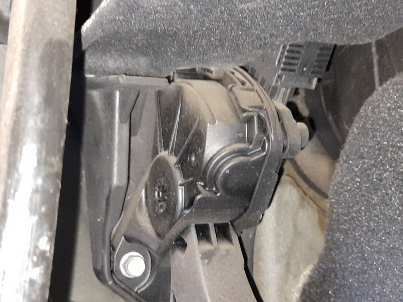Recambio de potenciometro pedal para opel insignia a (g09) 1.6 cdti (68) referencia OEM IAM 13237352  