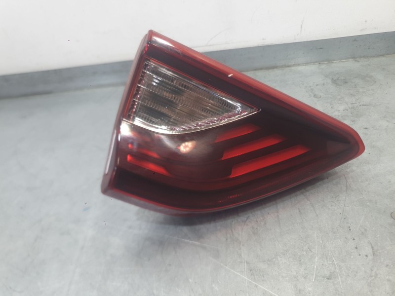 Recambio de piloto trasero izquierdo interior para kia stonic (yb) 1.0 t-gdi referencia OEM IAM 92403H8500  