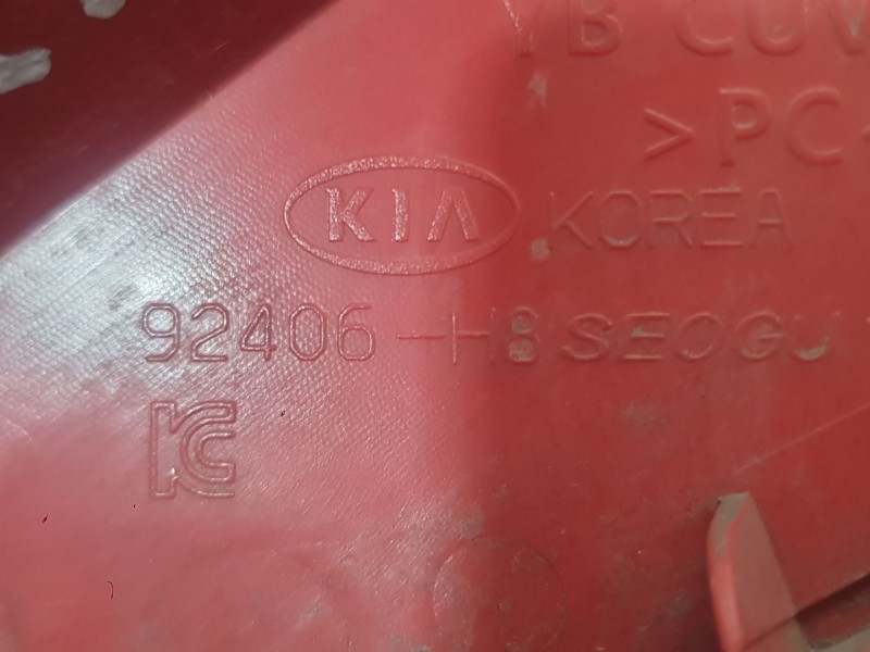 Recambio de piloto trasero derecho paragolpes para kia stonic (yb) 1.0 t-gdi referencia OEM IAM 92406H8400  