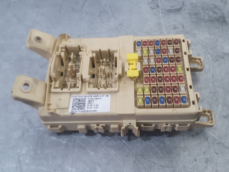 Recambio de caja reles / fusibles para kia stonic (yb) 1.0 t-gdi referencia OEM IAM   