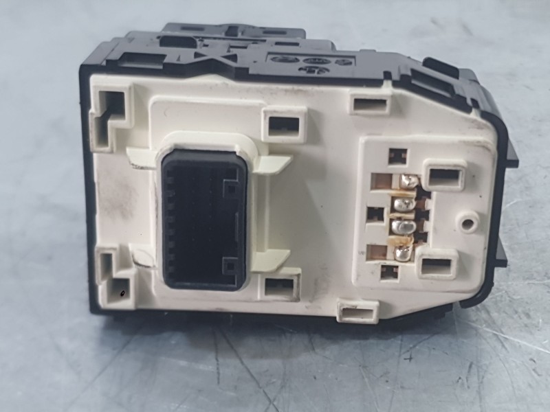 Recambio de mando retrovisor para kia stonic (yb) 1.0 t-gdi referencia OEM IAM 93530H8000  