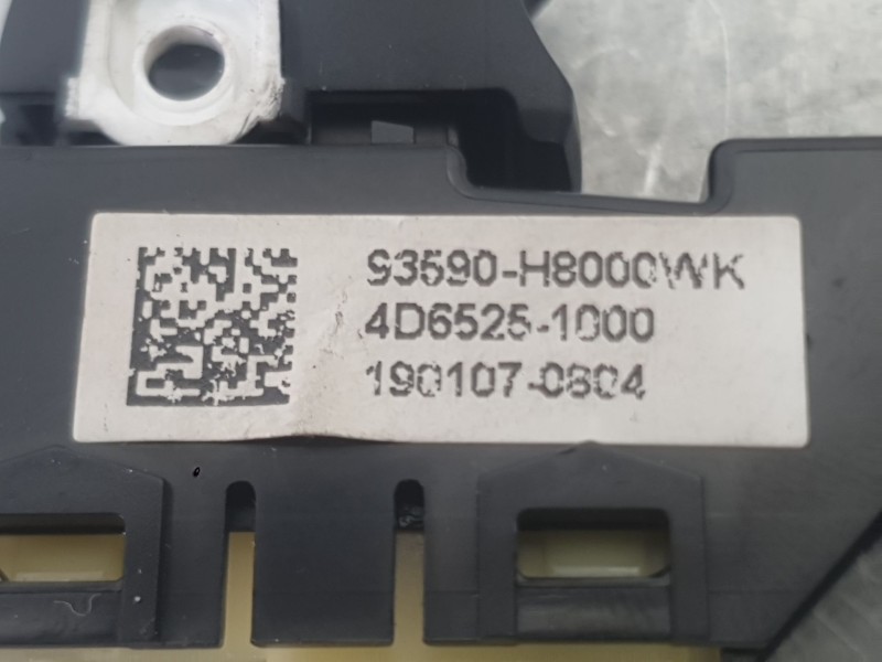 Recambio de mando elevalunas trasero derecho para kia stonic (yb) 1.0 t-gdi referencia OEM IAM 93576H8000  