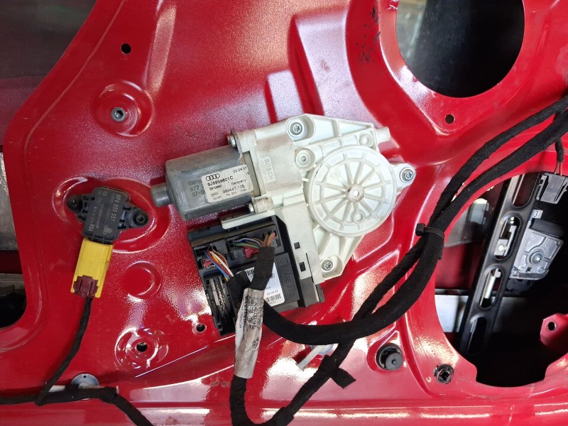 Recambio de elevalunas delantero izquierdo para audi tt (8j3/8j9) tfsi coupe referencia OEM IAM 8J0837461E  ELECTRICO