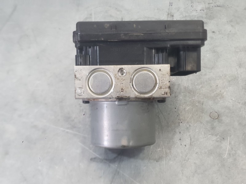 Recambio de abs para kia stonic (yb) 1.0 t-gdi referencia OEM IAM 58920H8250  