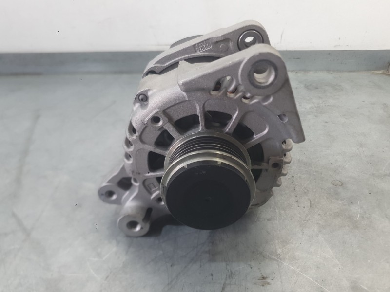Recambio de alternador para kia stonic (yb) 1.0 t-gdi referencia OEM IAM 3730004950  
