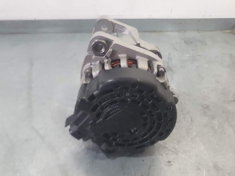 Recambio de alternador para kia stonic (yb) 1.0 t-gdi referencia OEM IAM 3730004950  