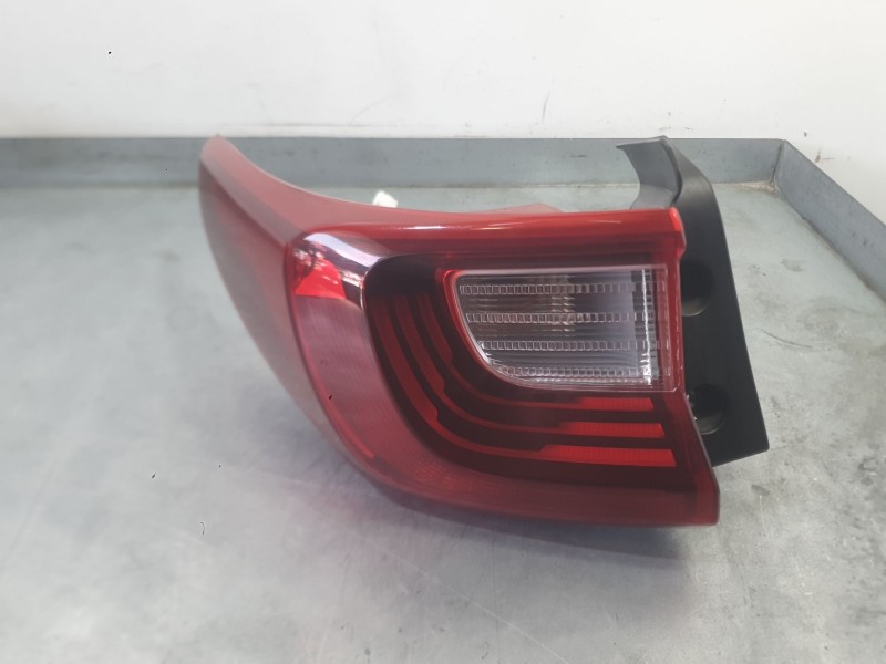 Recambio de piloto trasero izquierdo exterior para kia stonic (yb) 1.0 t-gdi referencia OEM IAM 92401H8500  