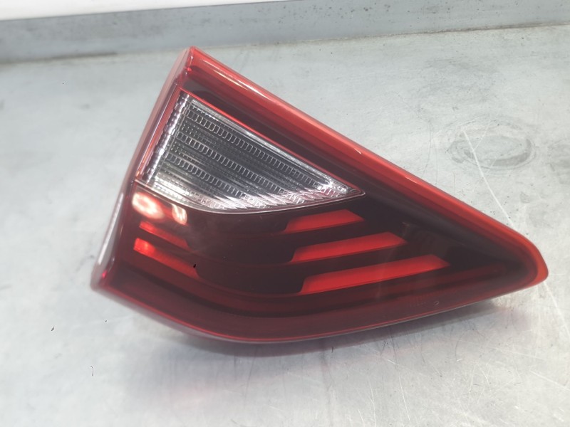 Recambio de piloto trasero izquierdo interior para kia stonic (yb) 1.0 t-gdi referencia OEM IAM 92403H8500  