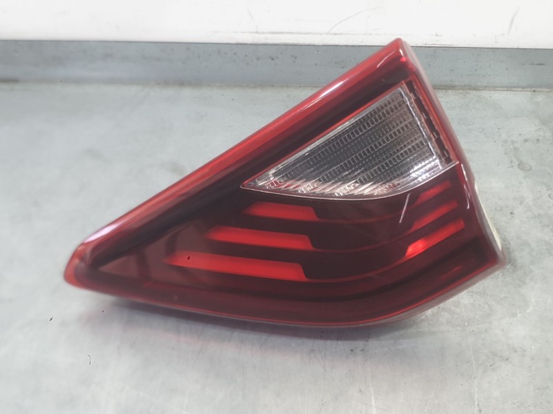 Recambio de piloto trasero derecho interior para kia stonic (yb) 1.0 t-gdi referencia OEM IAM 92404H8500  