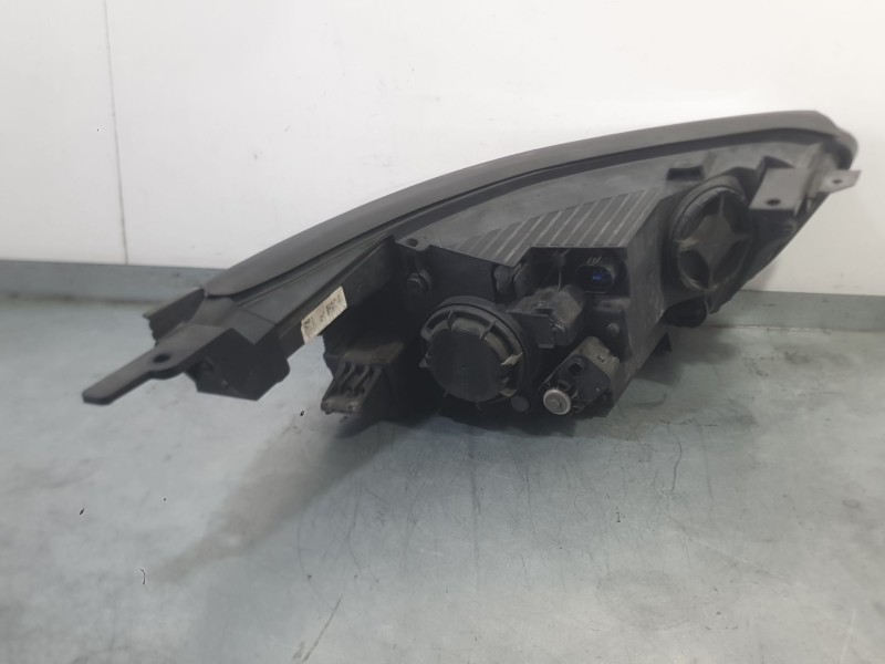 Recambio de faro izquierdo para kia stonic (yb) 1.0 t-gdi referencia OEM IAM 92101H8400  