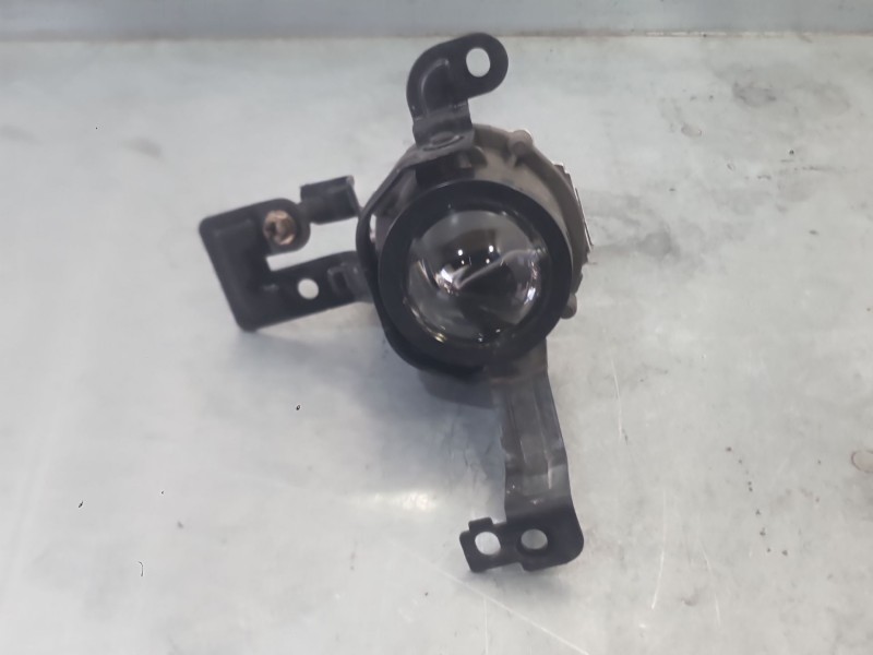 Recambio de faro antiniebla izquierdo para kia stonic (yb) 1.0 t-gdi referencia OEM IAM 92201H8400  