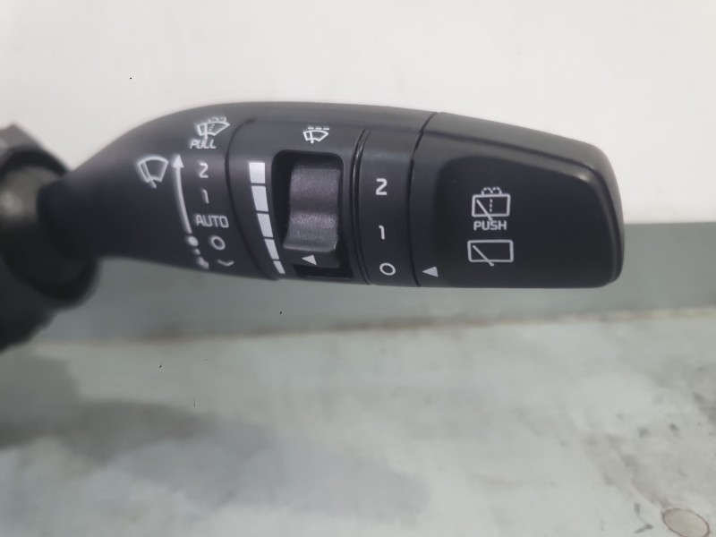 Recambio de mando luces y limpia para kia stonic (yb) 1.0 t-gdi referencia OEM IAM 93403H8960  