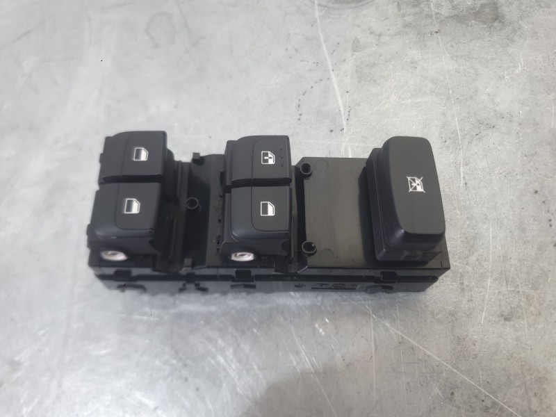 Recambio de mando elevalunas delantero izquierdo para kia stonic (yb) 1.0 t-gdi referencia OEM IAM 93571H8100  