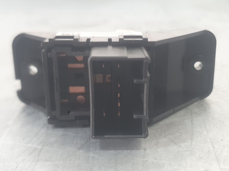 Recambio de mando elevalunas trasero derecho para kia stonic (yb) 1.0 t-gdi referencia OEM IAM 93576H8000  