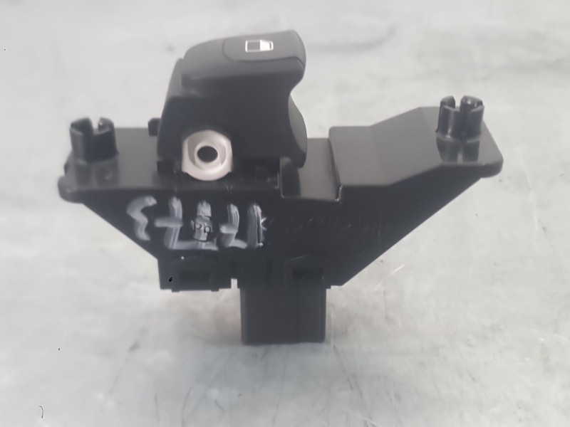 Recambio de mando elevalunas trasero izquierdo para kia stonic (yb) 1.0 t-gdi referencia OEM IAM 93576H8000  