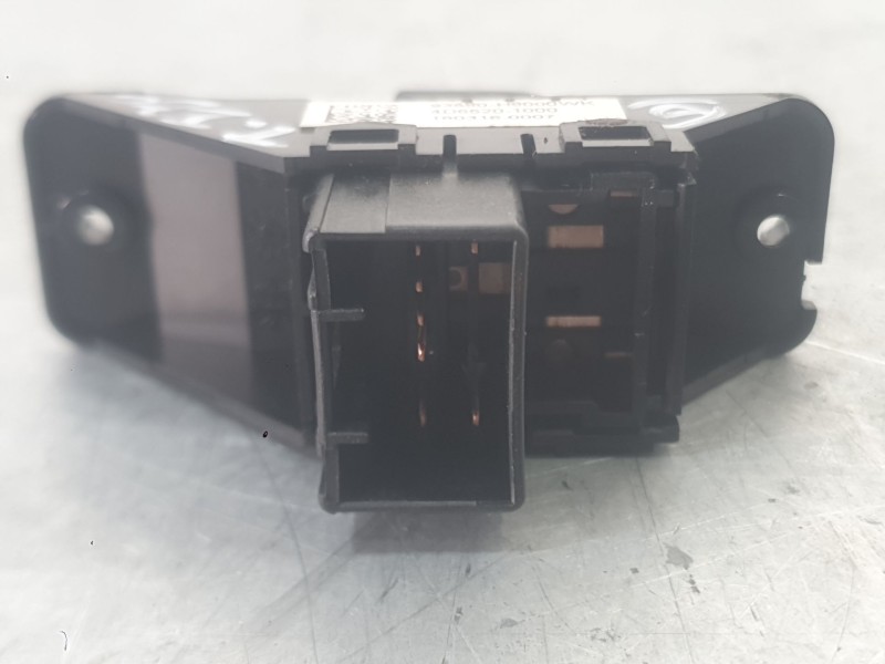 Recambio de mando elevalunas trasero izquierdo para kia stonic (yb) 1.0 t-gdi referencia OEM IAM 93576H8000  