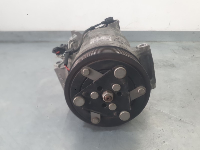 Recambio de compresor aire acondicionado para renault megane iv hatchback (b9a/m/n_) 1.2 tce 100 (b9ms) referencia OEM IAM 92600