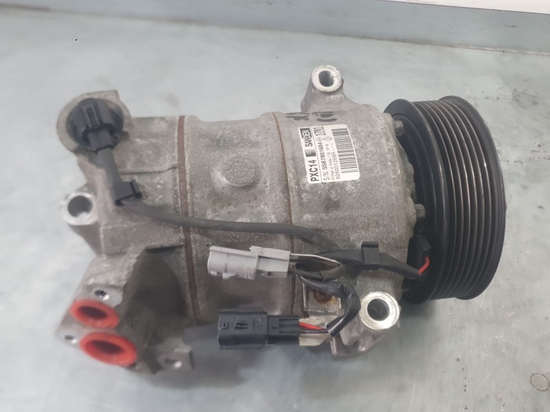 Recambio de compresor aire acondicionado para renault megane iv hatchback (b9a/m/n_) 1.2 tce 100 (b9ms) referencia OEM IAM 92600