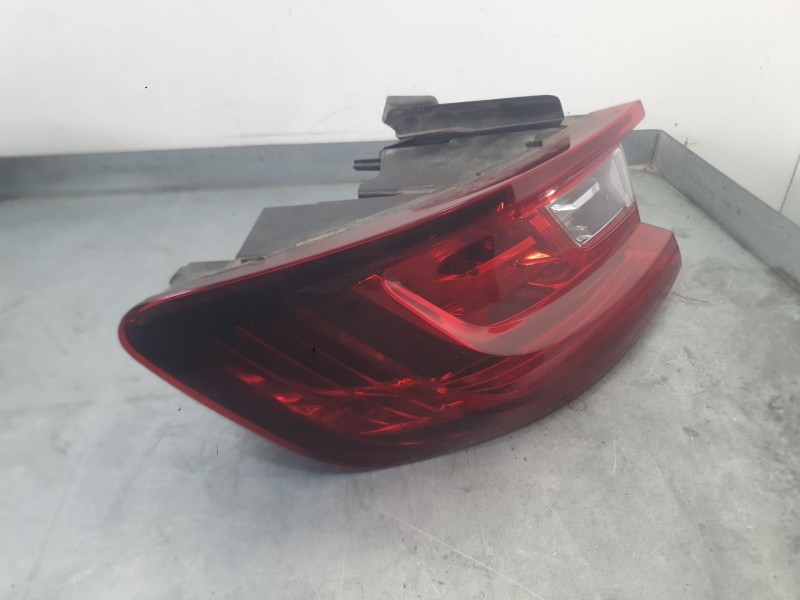 Recambio de piloto trasero izquierdo exterior para renault megane iv hatchback (b9a/m/n_) 1.2 tce 100 (b9ms) referencia OEM IAM 