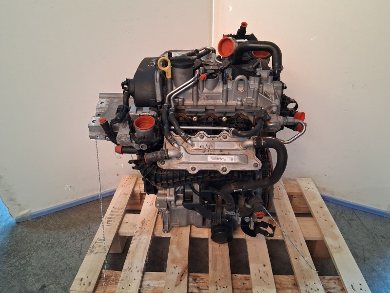 Recambio de motor completo para skoda kamiq (nw4) 1.0 tsi referencia OEM IAM DKRF PENDIENTE REVISAR TOCADO 04C100033K