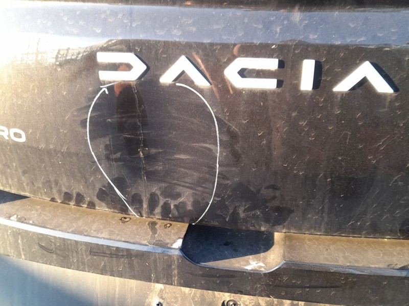 Recambio de porton trasero para dacia sandero iii 1.0 tce 90 eco-g referencia OEM IAM 901007604R TOCADO 