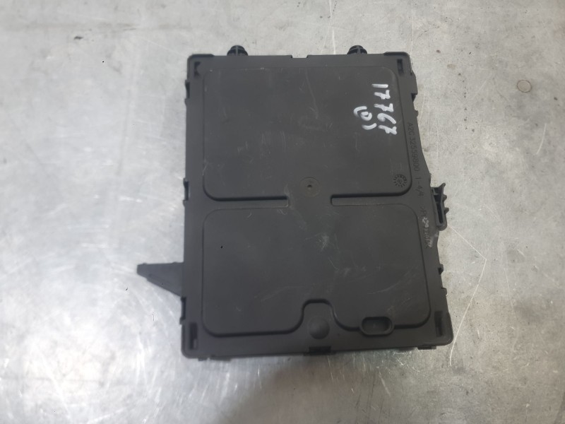 Recambio de modulo electronico para renault megane iv hatchback (b9a/m/n_) 1.2 tce 100 (b9ms) referencia OEM IAM   