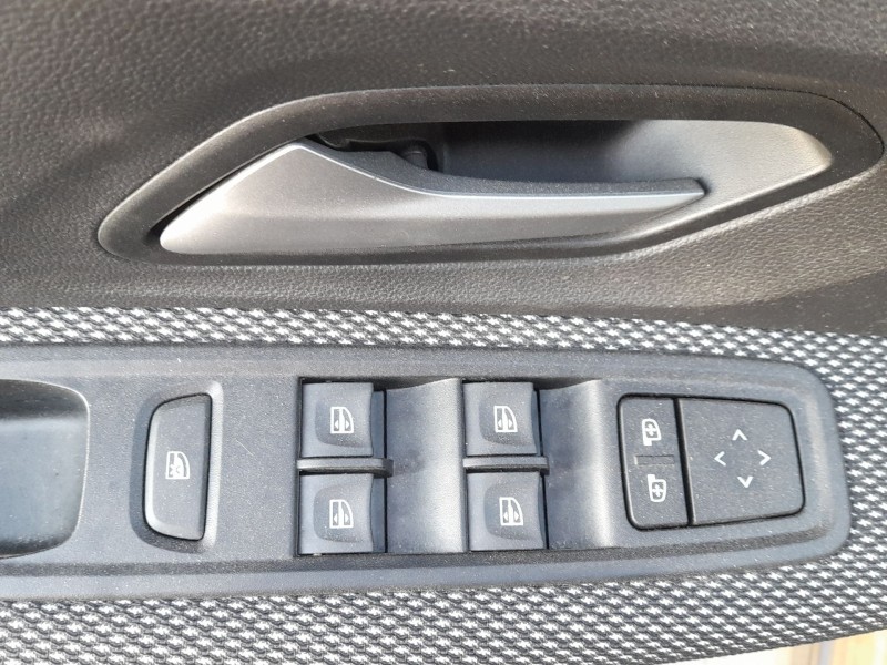 Recambio de mando elevalunas delantero izquierdo para dacia sandero iii 1.0 tce 90 eco-g referencia OEM IAM 254291224R 254112588