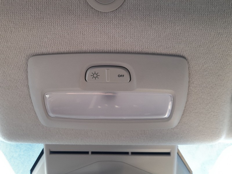Recambio de luz interior para dacia sandero iii 1.0 tce 90 eco-g referencia OEM IAM 264307167R  