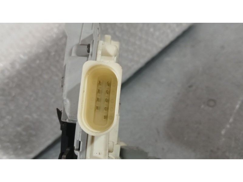 Recambio de cerradura puerta delantera izquierda para audi q3 (8ub, 8ug) 2.0 tdi referencia OEM IAM 8J1837015B  