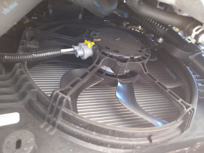 Recambio de electroventilador para dacia sandero iii 1.0 tce 90 eco-g referencia OEM IAM 214813070R  