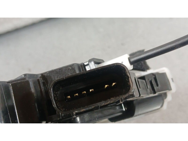 Recambio de cerradura puerta delantera izquierda para hyundai i20 ii (gb, ib) 1.2 referencia OEM IAM 81310C8020  