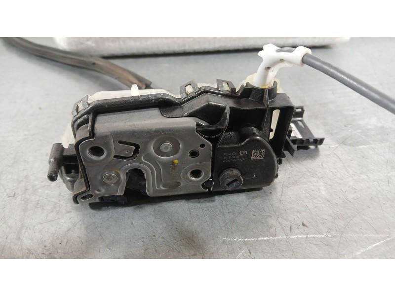 Recambio de cerradura puerta trasera derecha para opel crossland x / crossland (p17, p2qo) 1.2 (75) referencia OEM IAM 267100  