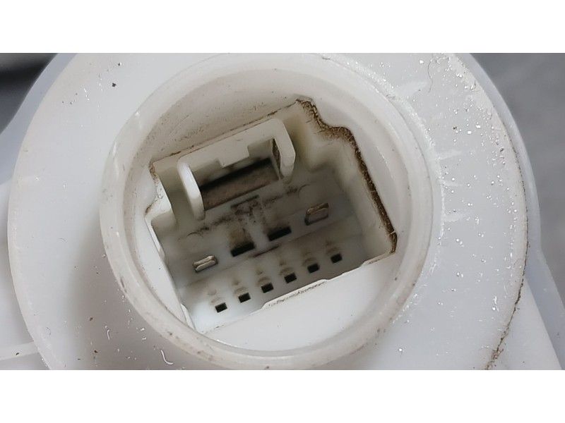 Recambio de cerradura puerta delantera derecha para toyota aygo (_b4_) 1.0 (kgb40) referencia OEM IAM 6903002521  