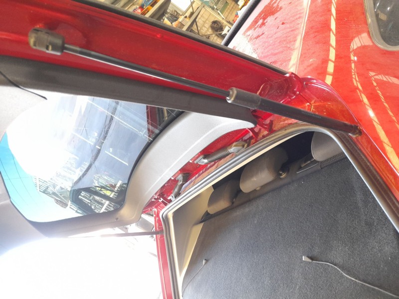 Recambio de amortiguadores maletero / porton para seat leon (5f1) 2.0 tsi referencia OEM IAM 5F4827550B  