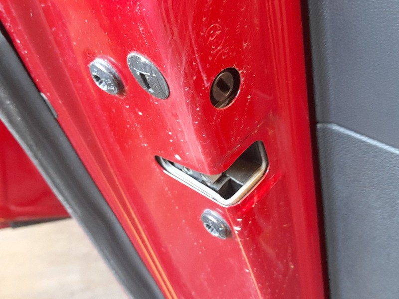 Recambio de cerradura puerta trasera izquierda para seat leon (5f1) 2.0 tsi referencia OEM IAM 5K4839015AF  