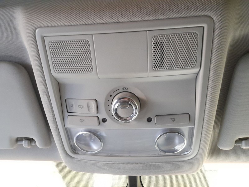 Recambio de luz interior para seat leon (5f1) 2.0 tsi referencia OEM IAM 5F0947105RWRC  