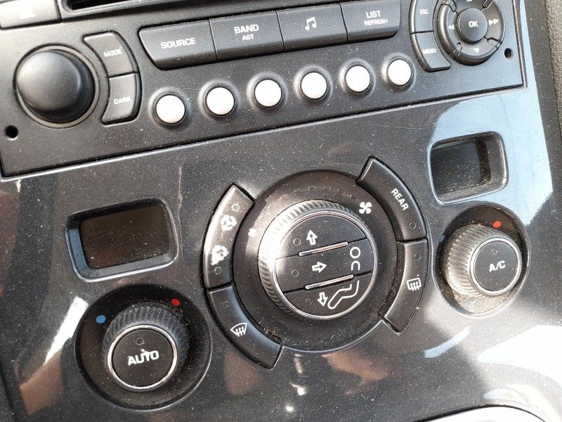 Recambio de mando climatizador para peugeot 5008 (0u_, 0e_) 1.6 hdi referencia OEM IAM 6452W6  