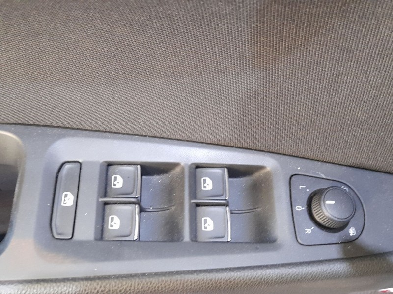 Recambio de mando elevalunas delantero izquierdo para seat leon (5f1) 2.0 tsi referencia OEM IAM 5G0959857GIHA C/MANDO RETROVISO