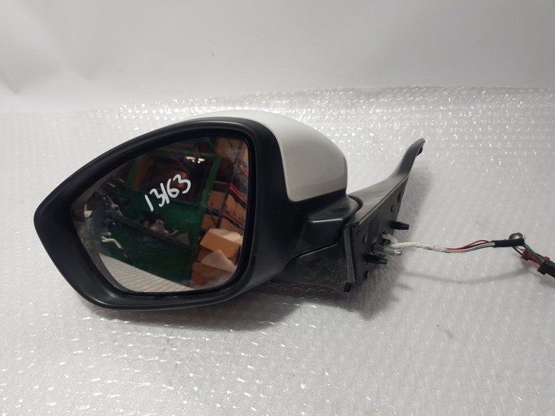 Recambio de retrovisor izquierdo para peugeot 208 style referencia OEM IAM   ELÉCTRICO Y ROZADO 4 Y 3 CABLES