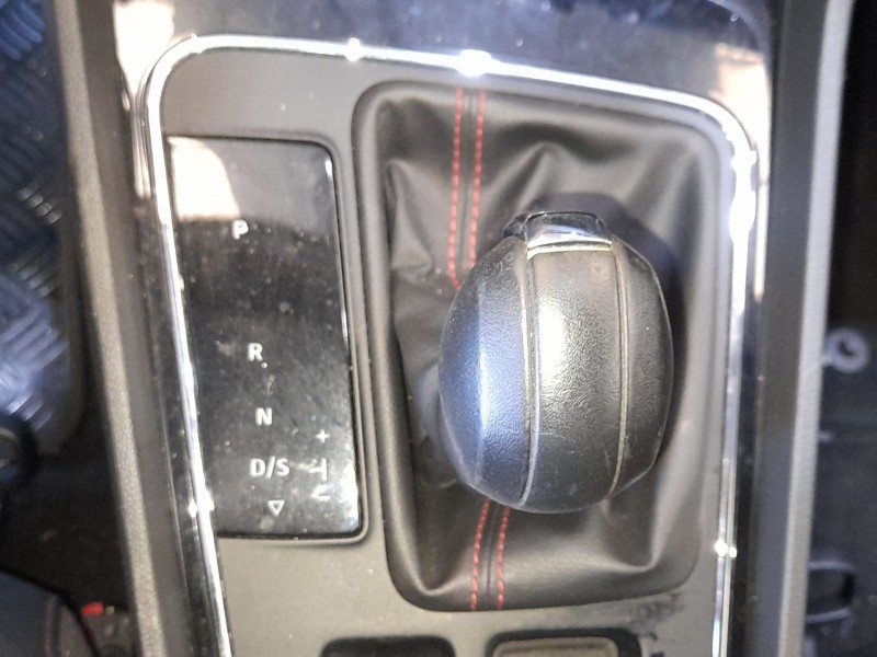 Recambio de palanca cambio para seat leon (5f1) 2.0 tsi referencia OEM IAM 5Q1713041L  