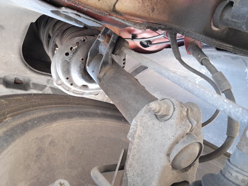 Recambio de amortiguador delantero derecho para seat leon (5f1) 2.0 tsi referencia OEM IAM 5Q0413023HR  